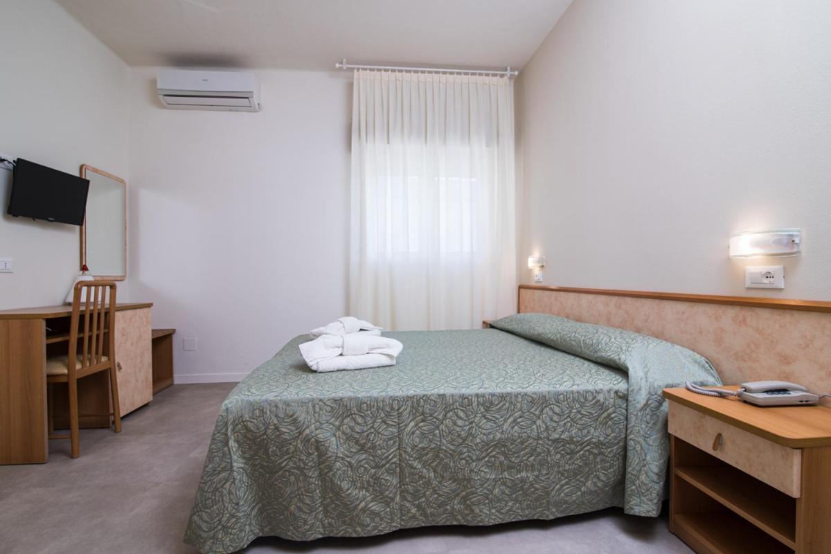 Hotel Ondina E Milazzo Cervia Luaran gambar