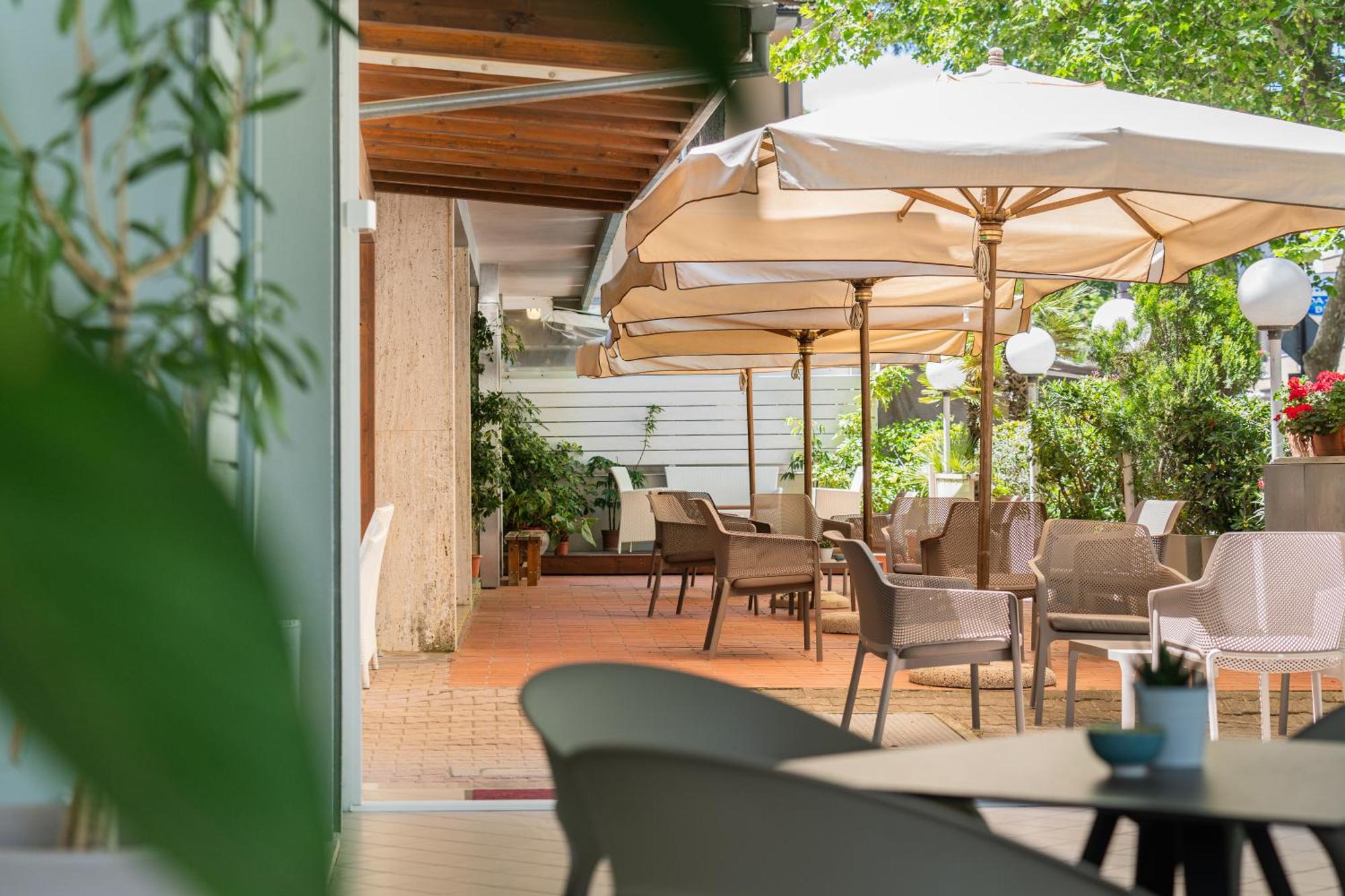 Hotel Ondina E Milazzo Cervia Luaran gambar