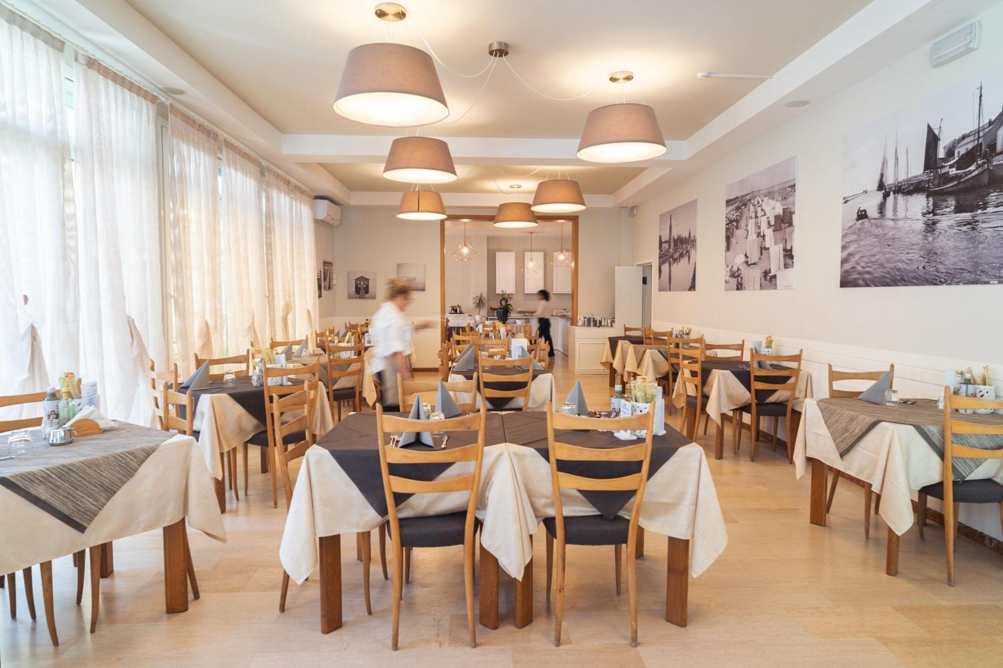 Hotel Ondina E Milazzo Cervia Luaran gambar