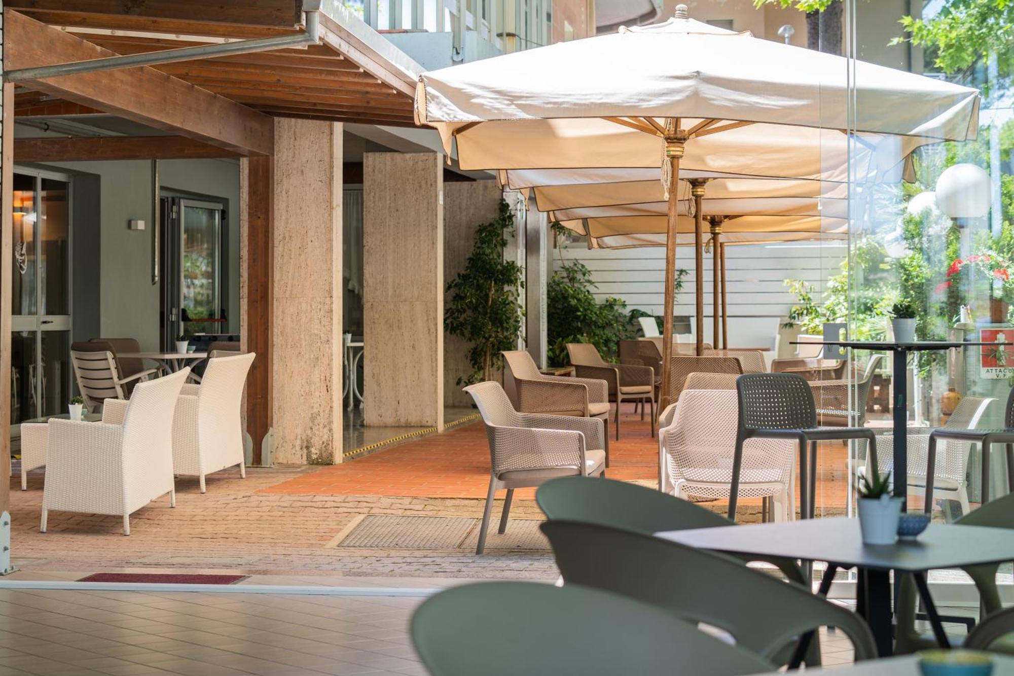 Hotel Ondina E Milazzo Cervia Luaran gambar
