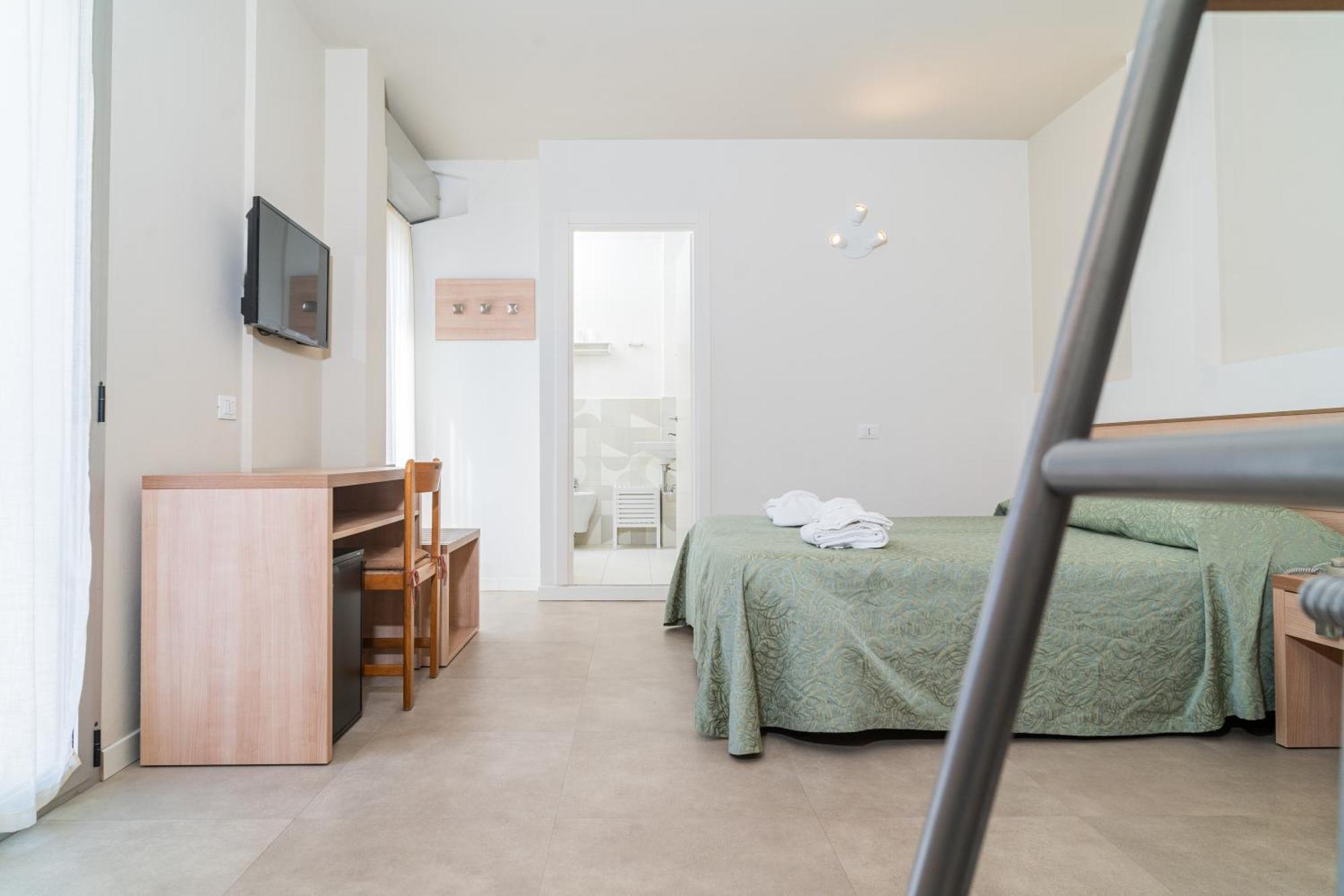 Hotel Ondina E Milazzo Cervia Luaran gambar